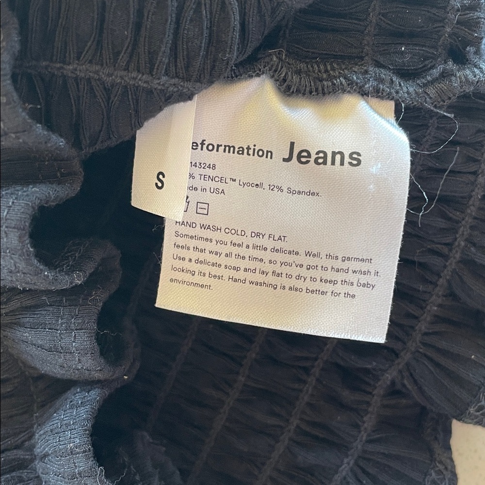 Reformation Sable Smocked Ruffle Top in Jet Black, Size Small, NWOT - Picture 10 of 10